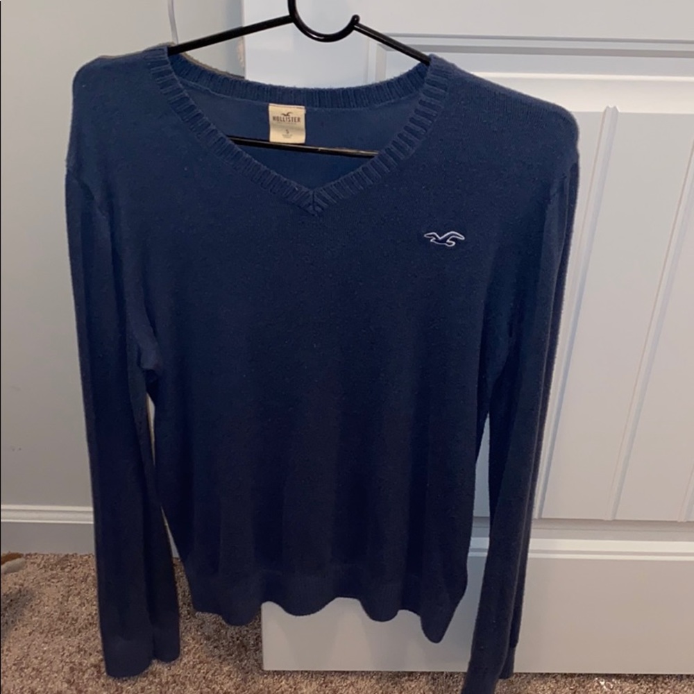 V neck from hollister